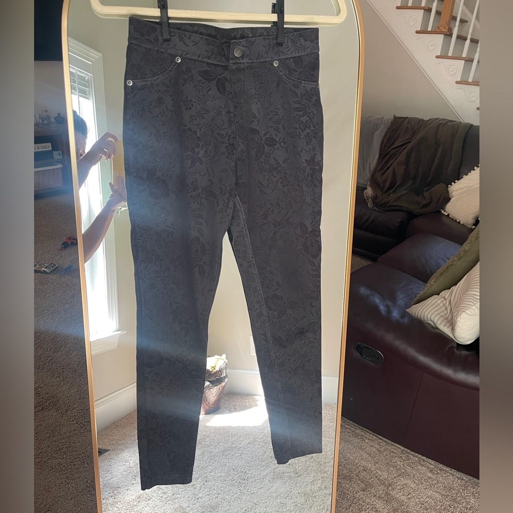 Stretchy Jeggings With Pattern